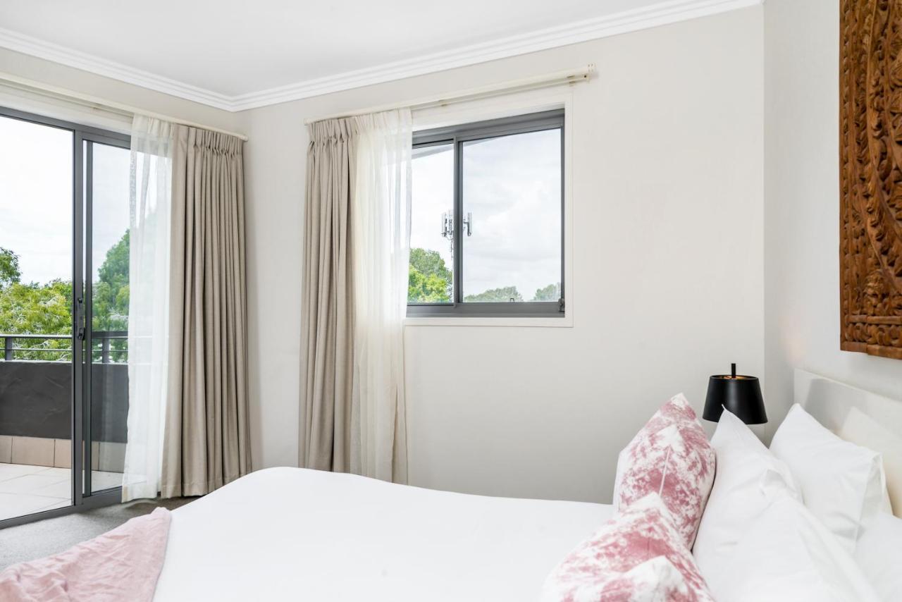 Byron Bay Hotel And Apartments Exterior photo