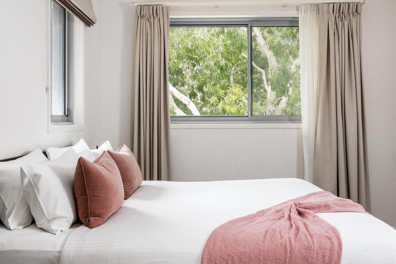 Byron Bay Hotel And Apartments Exterior photo