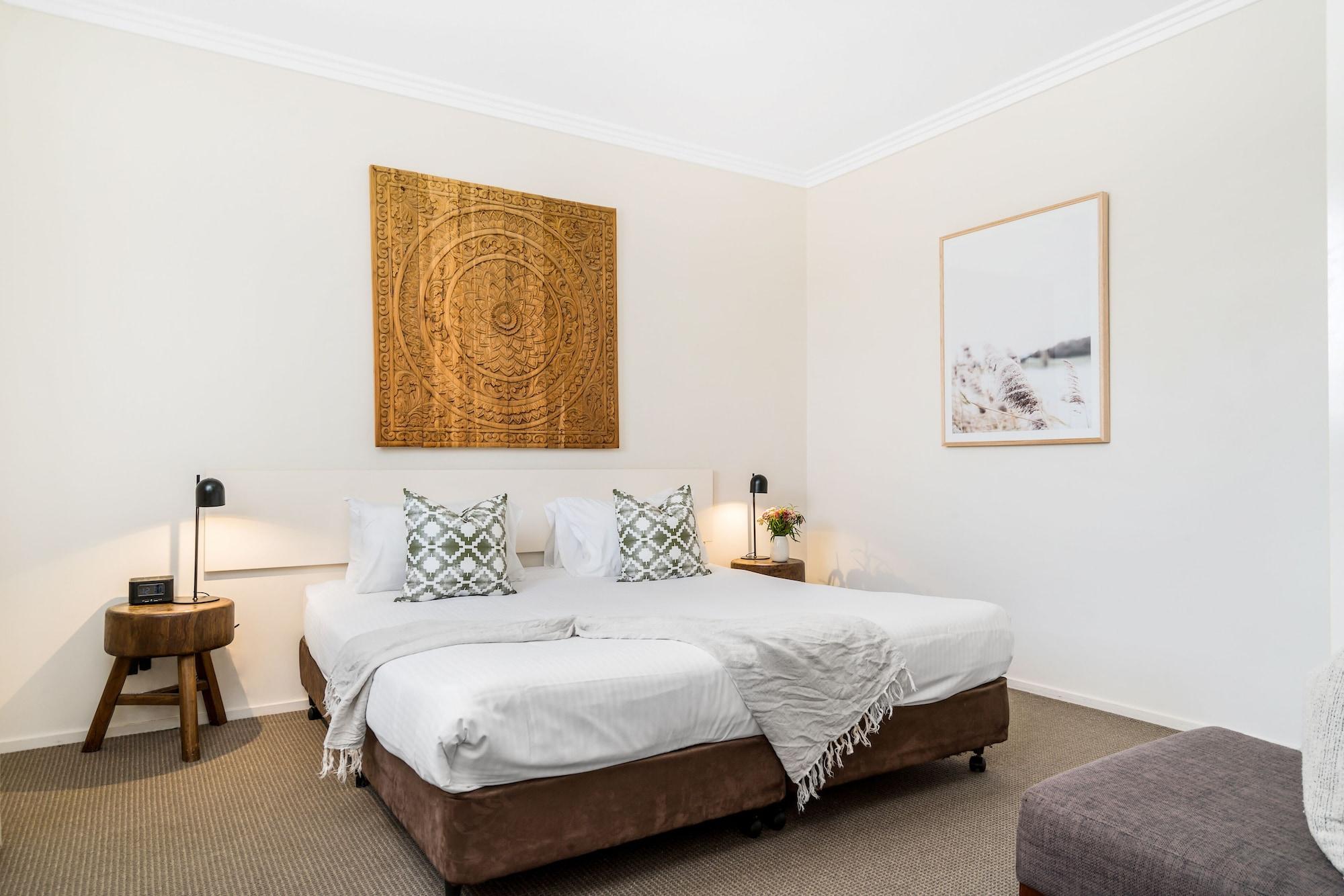 Byron Bay Hotel And Apartments Exterior photo
