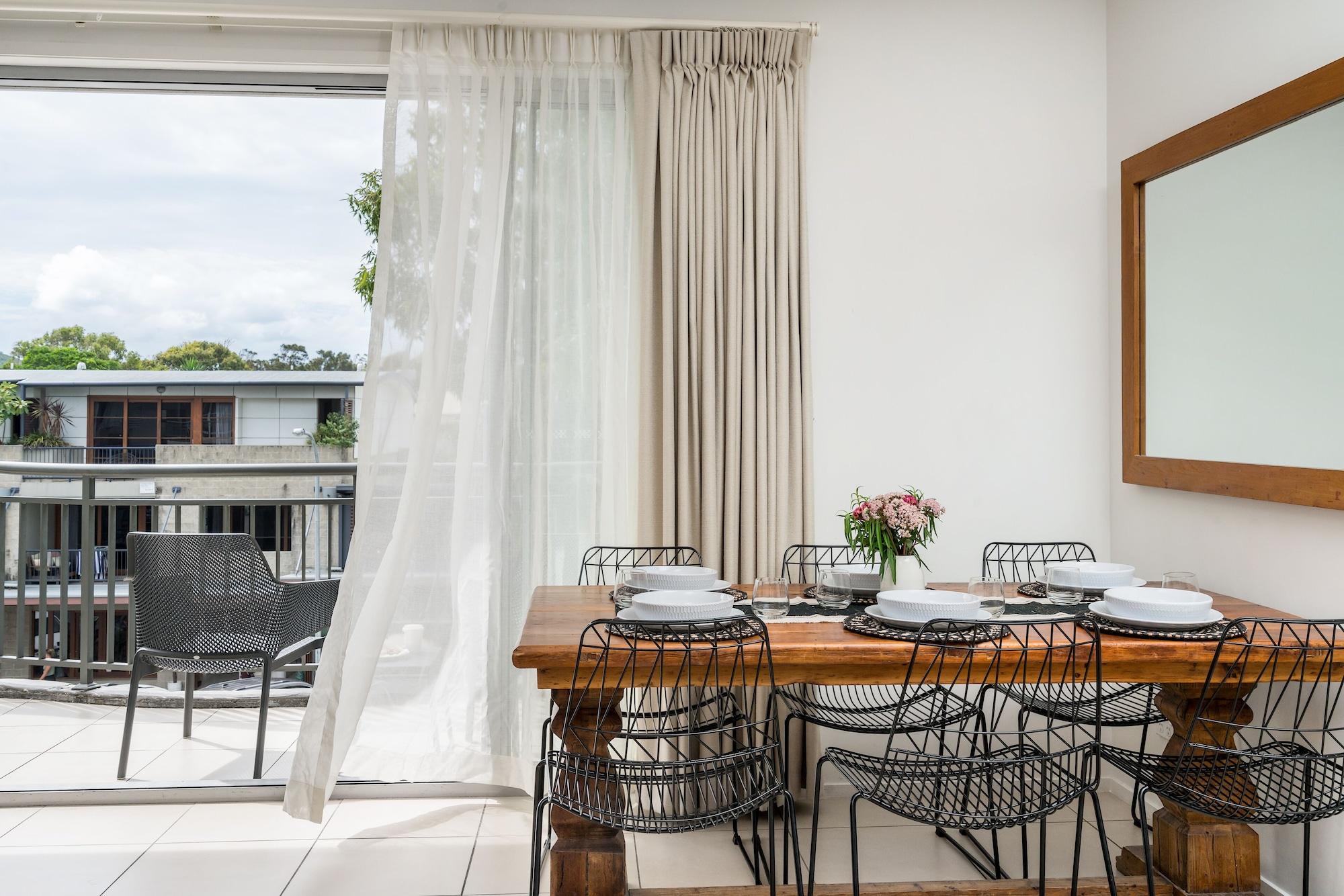 Byron Bay Hotel And Apartments Exterior photo